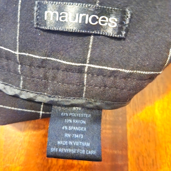 Maurices Black Shorts with White Stripes Size 9/10 - Picture 7 of 7